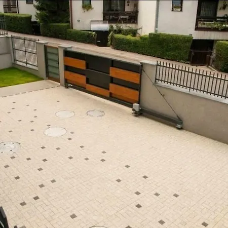 Luxury And Designed Bricks 1 With Garden * Sarajevo